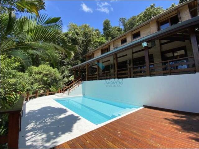 #739 - Casa para Venda em Ubatuba - SP