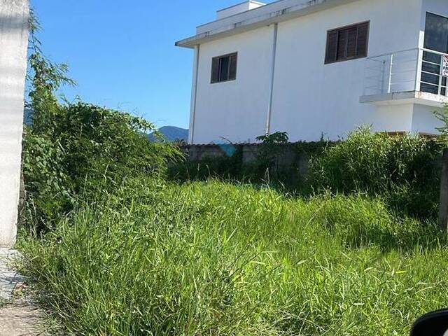 Terreno para Venda em Caraguatatuba - 2